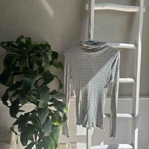 Anthropologie Gray Striped Women's Top